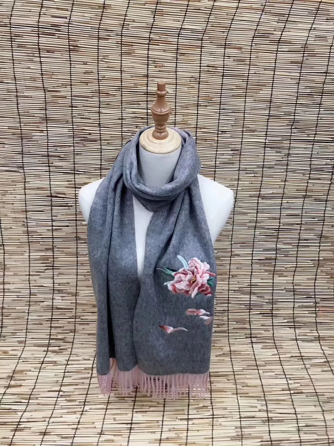 161218 Hand double embroideried Su Embroidery cashmere pashm scarf 1piece